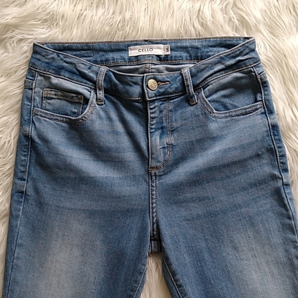 Cello Mid Rise Fringed Hem Crop Skinny Jeans - Picture 4 of 15